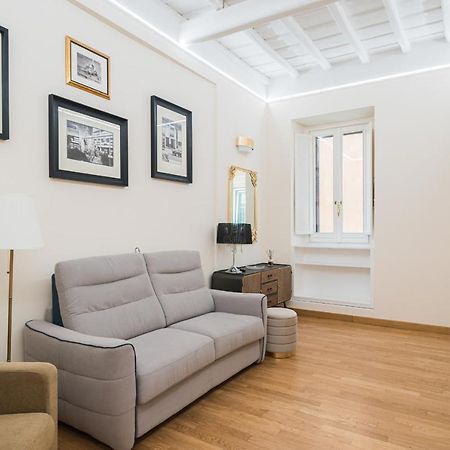 Lupa Luxury Apartment Рим Екстериор снимка