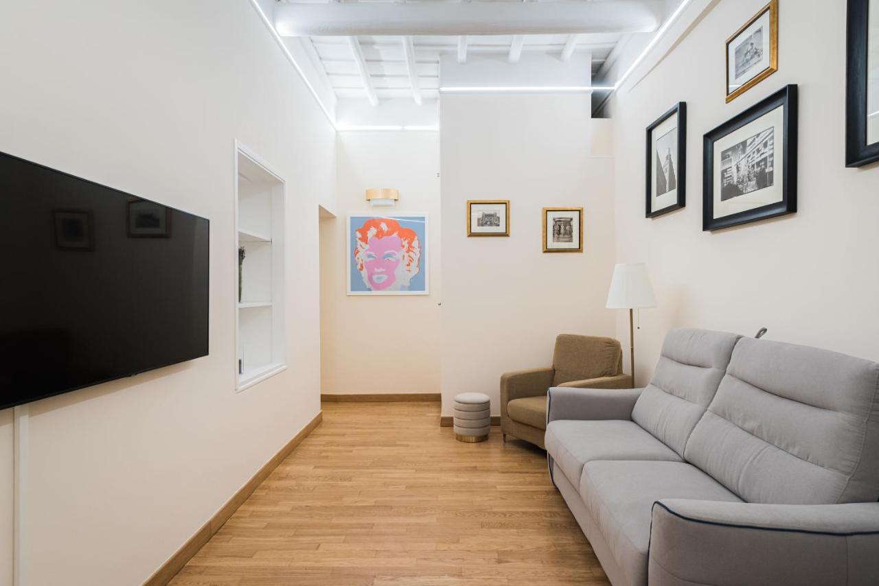 Lupa Luxury Apartment Рим Екстериор снимка