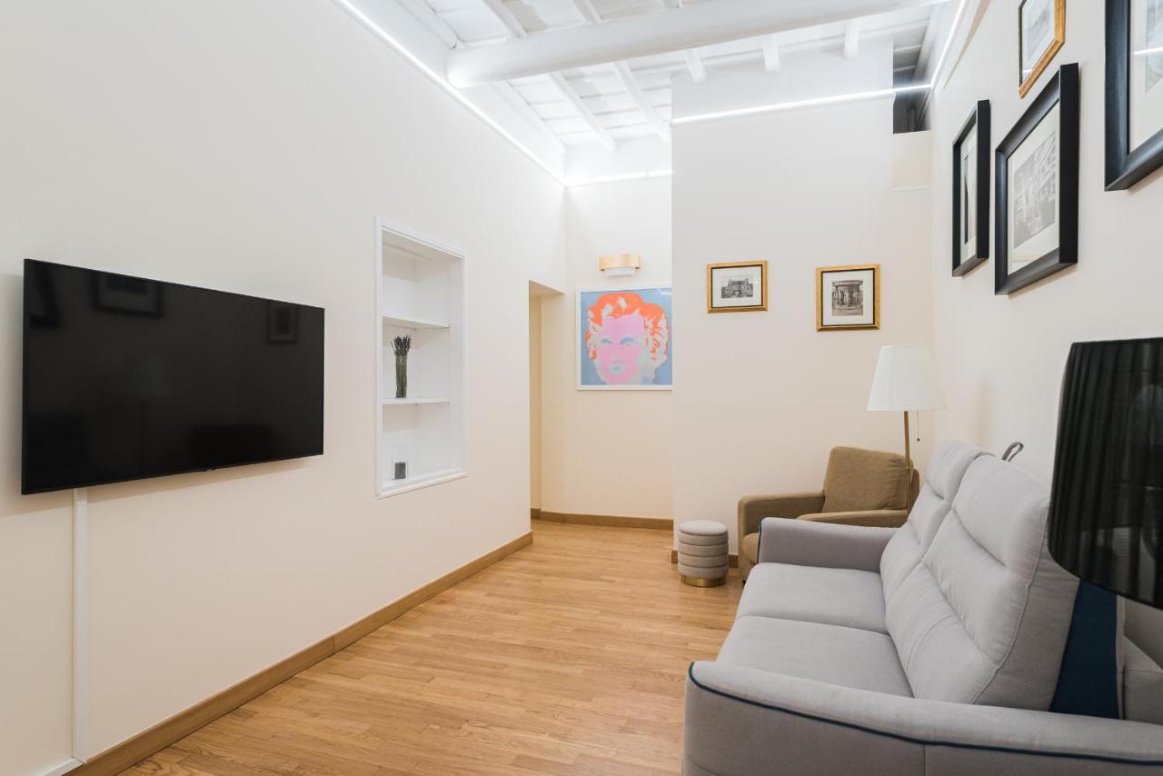 Lupa Luxury Apartment Рим Екстериор снимка