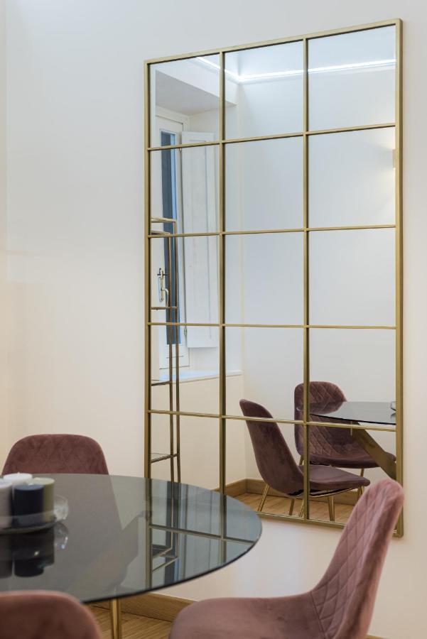 Lupa Luxury Apartment Рим Екстериор снимка
