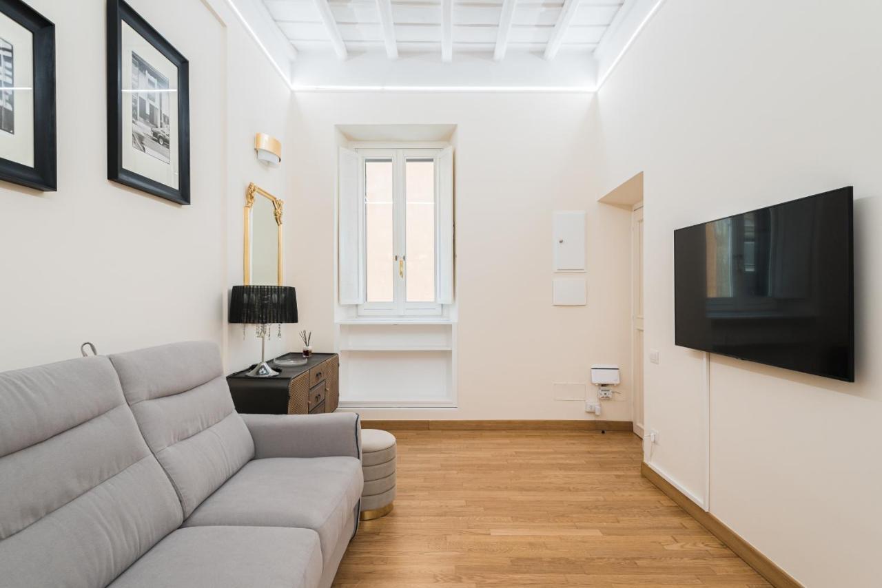 Lupa Luxury Apartment Рим Екстериор снимка